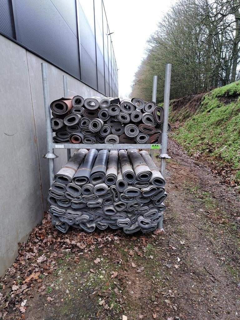 +- 20000 m2 gebruikte pvc dakfolie € 0,50 m2, Ophalen