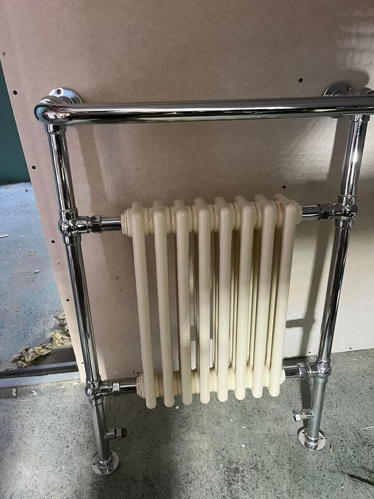 Radiator, Doe-het-zelf en Verbouw, Verwarming en Radiatoren, Zo goed als nieuw, Radiator, 80 cm of meer, 60 tot 150 cm, Ophalen of Verzenden