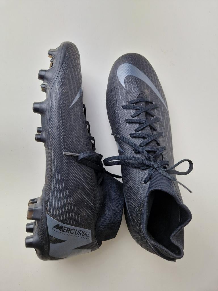 Voetbal schoenen - Maat 43, Ophalen, Zo goed als nieuw, Schoenen