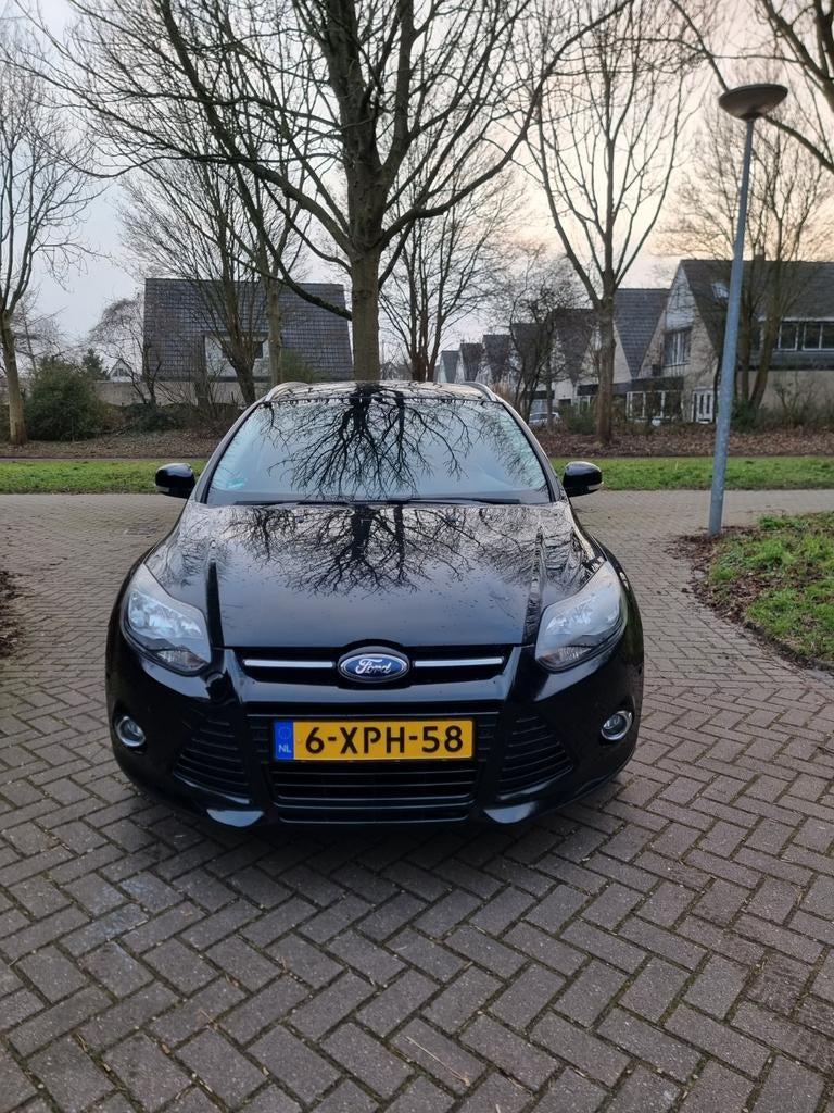 Ford Focus 125pk Station Trekhaak Nieuwe Distr., Auto's, Euro 5, Zwart, Zwart, Origineel Nederlands
