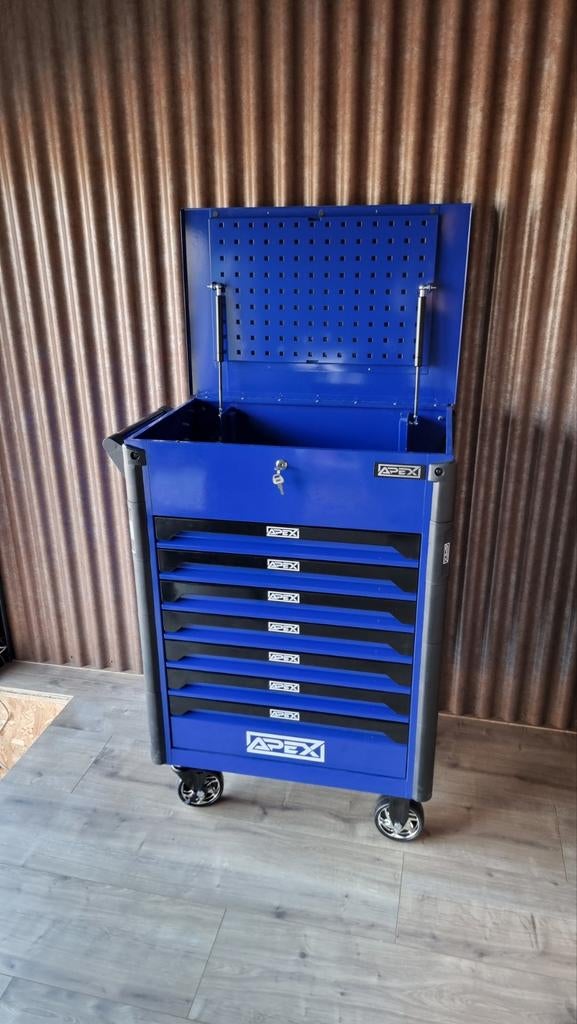 Gereedschapwagen APEX 7 laden waarvan 6 laden gevuld