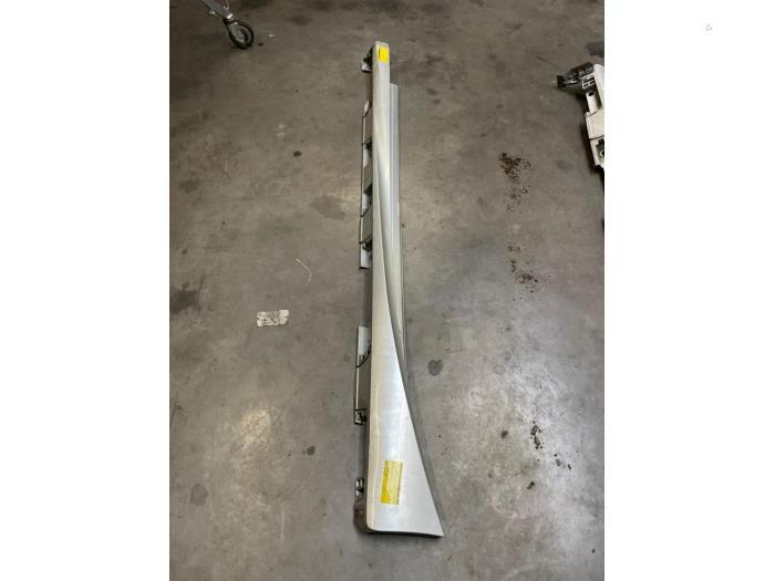 Zijskirt links van een Lexus IS 300 (1J4), Gebruikt, -, -, -