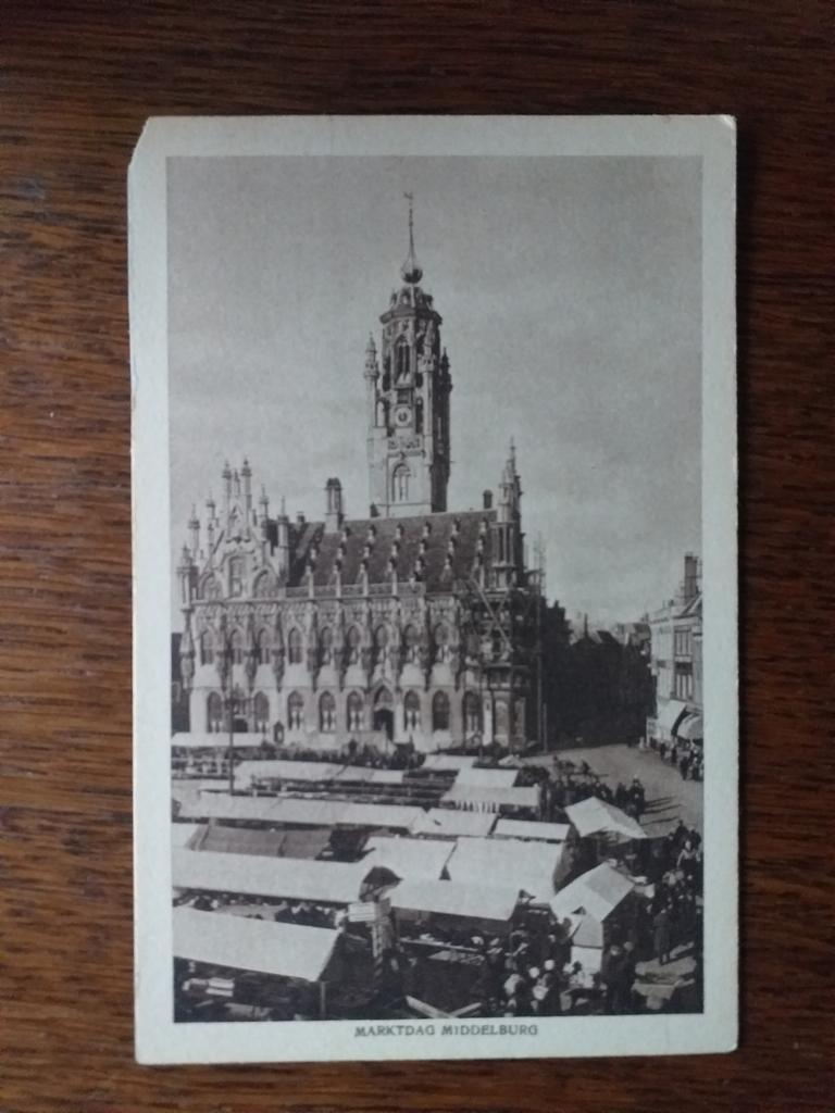 Middelburg - Marktdag bij stadhuis, Verzenden, 1920 tot 1940, Ongelopen, Zeeland