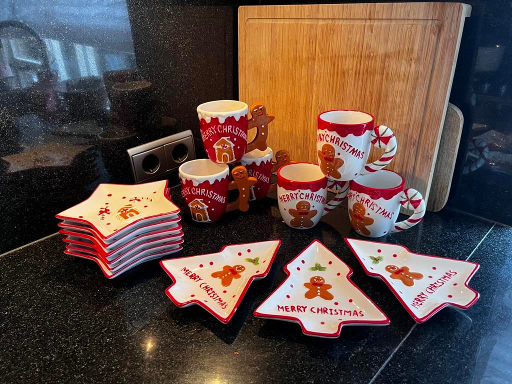 Kerst servies 15dl nieuw, Huis en Inrichting, Keuken | Servies, Nieuw, Ophalen of Verzenden, Overige stijlen, Aardewerk