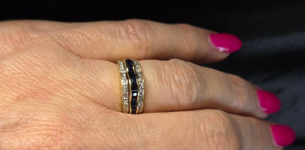 Gouden Vintage ring met edelstenen en diamant. 2026/153.