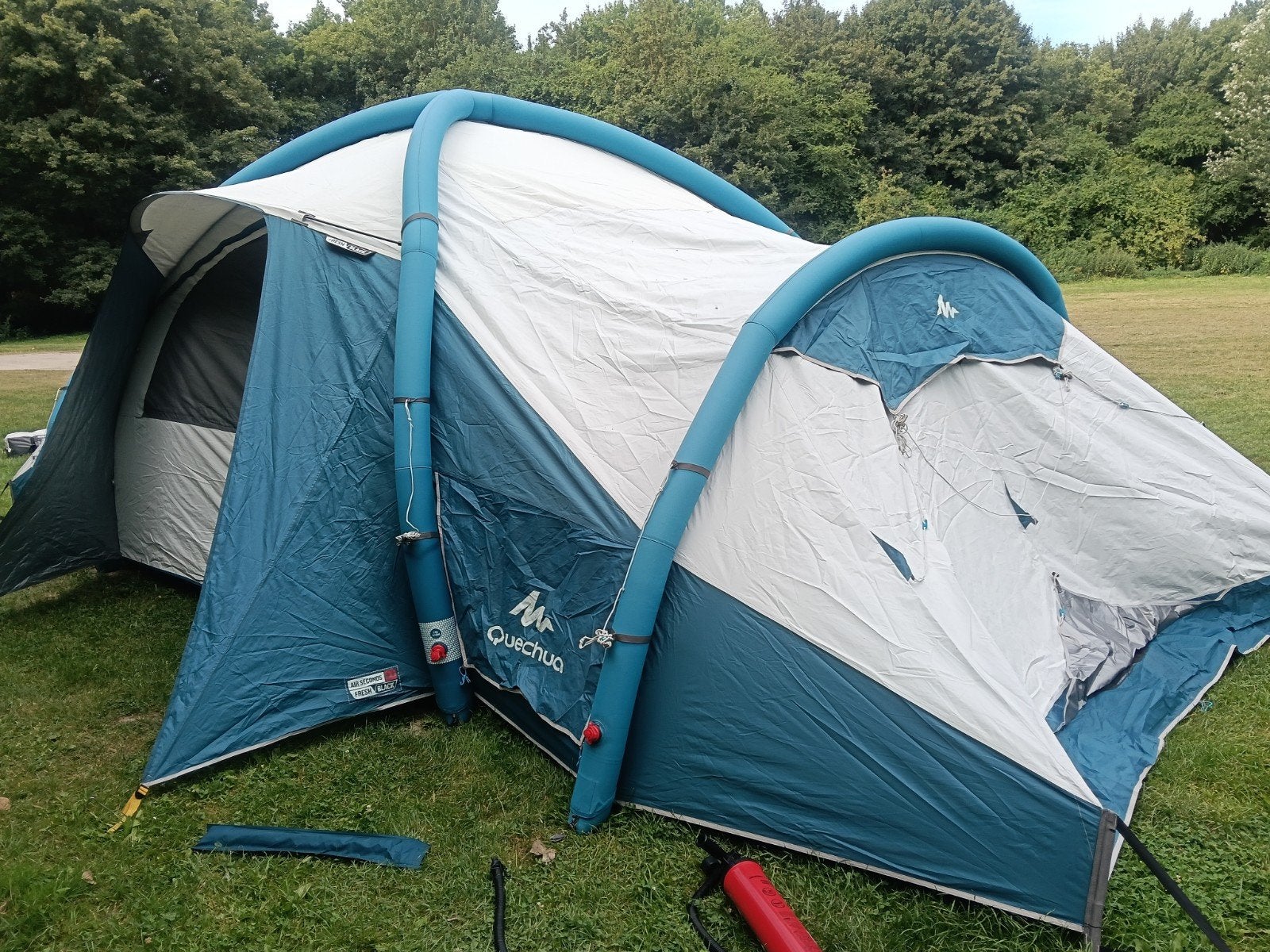 Quechua Air Seconds 8.4 Fresh & Black opblaasbare tent, Caravans en Kamperen, Ophalen