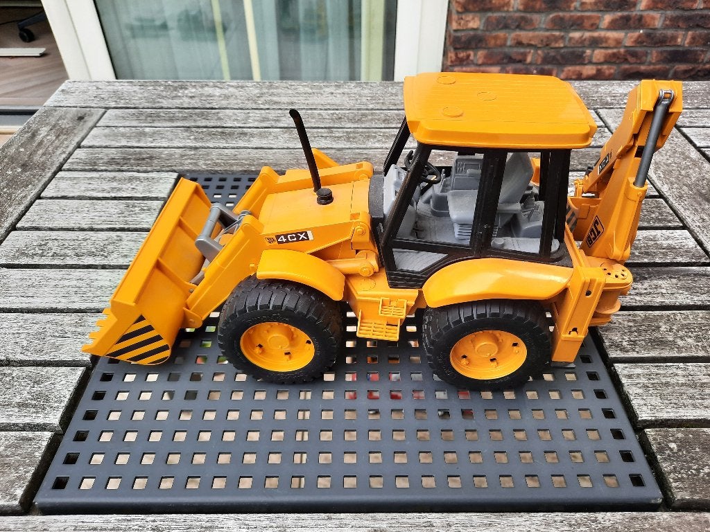 JCB 4CX Tractor met voorlader en bak, van Bruder, Ophalen, Zo goed als nieuw