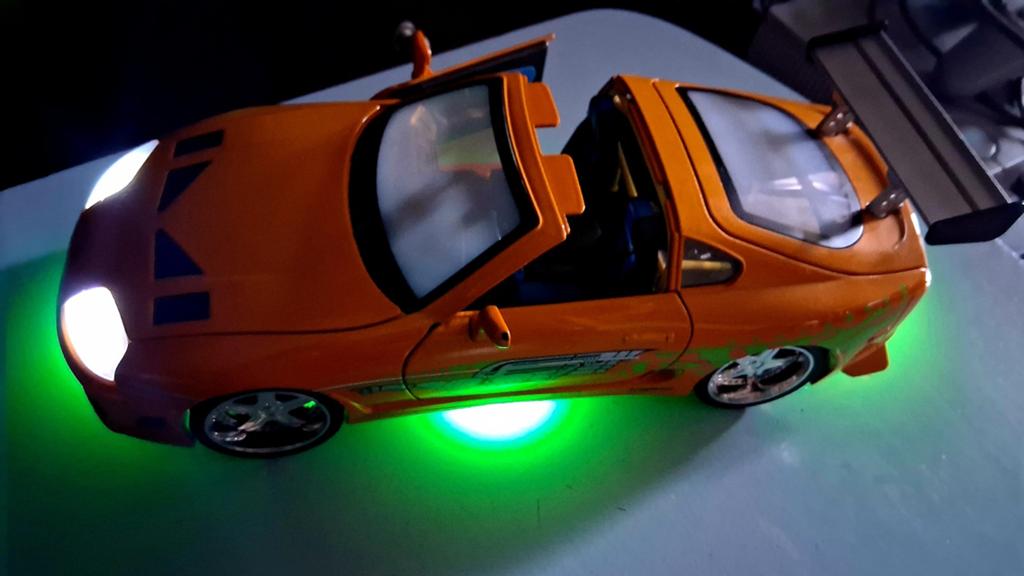 Fast & Furious Toyota Supra 1/18 met LED-verlichting, Overige merken, Gebruikt, Auto, Groter dan 1:32