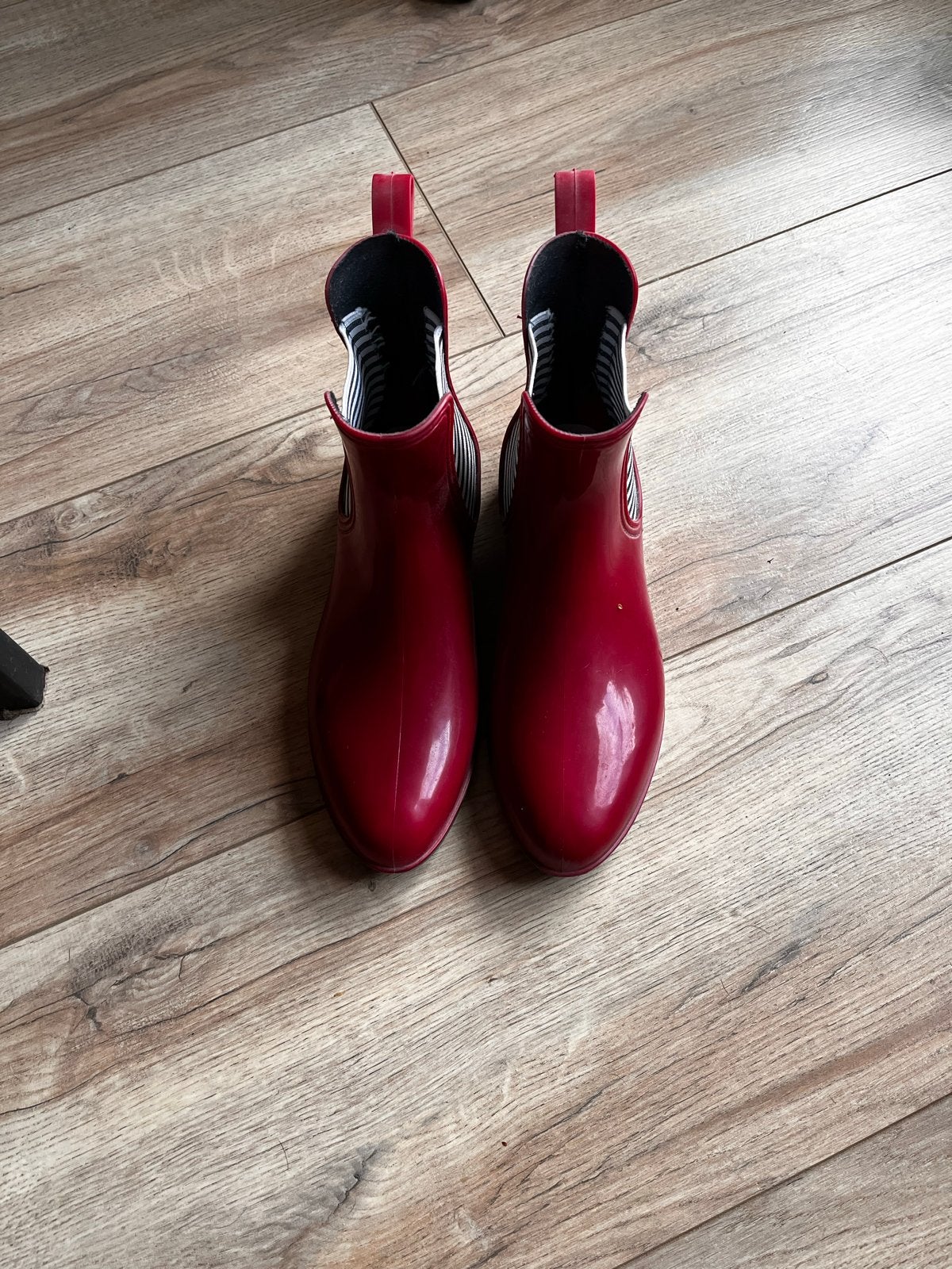 Regenlaarsjes maat 40 - Zo goed als nieuw, Kleding | Dames, Ophalen, Zo goed als nieuw, Rood, Regenlaarzen