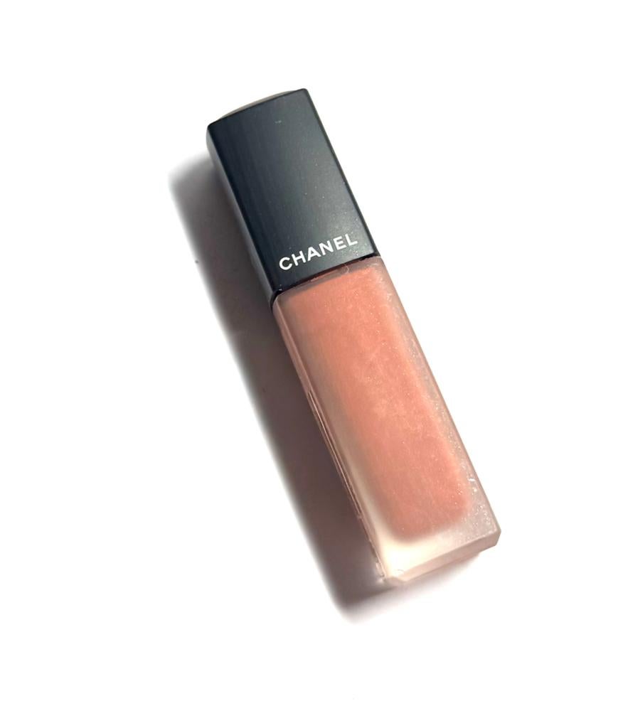 Chanel rouge allure ink fusion 834 ambiguite, Ophalen of Verzenden, Zo goed als nieuw, Rood, Lippen