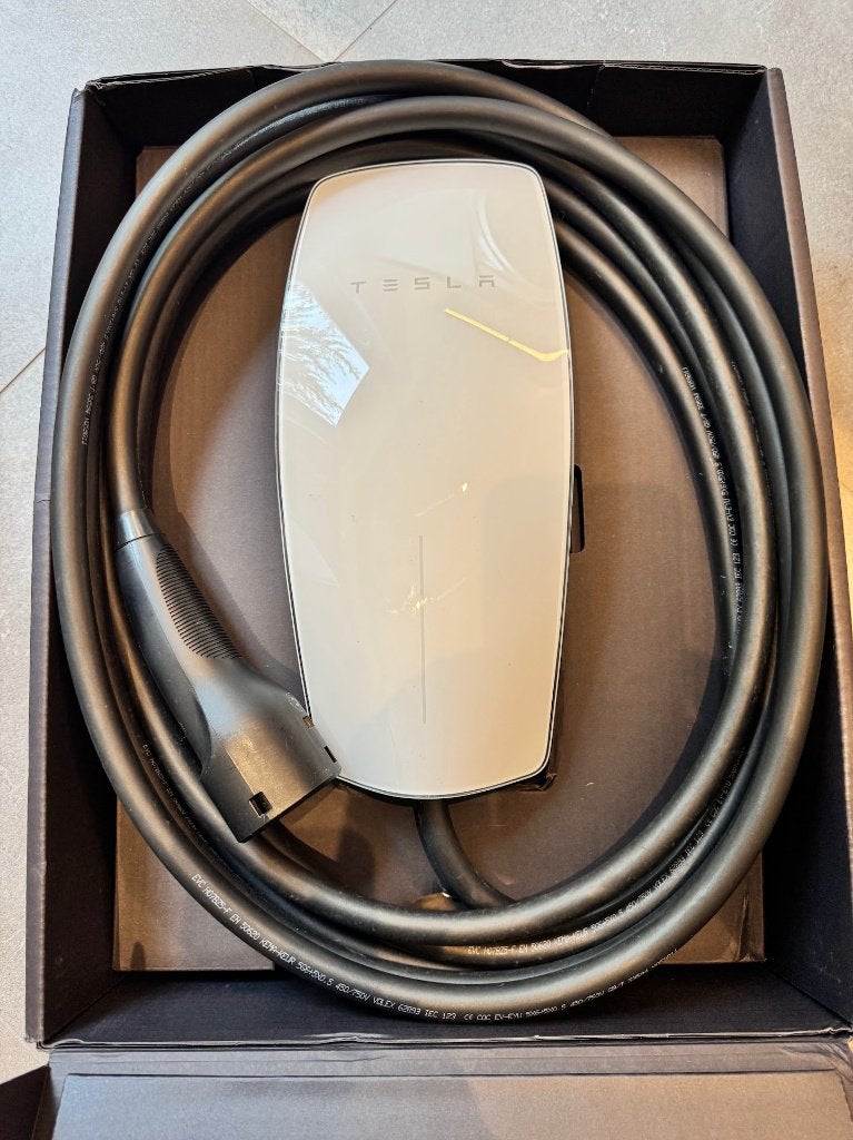 Tesla Wall Connector Gen 3 24ft / 7.3 meter laadpaal in doos, Auto diversen, Laadpalen, Ophalen, Zo goed als nieuw, Laadpaal