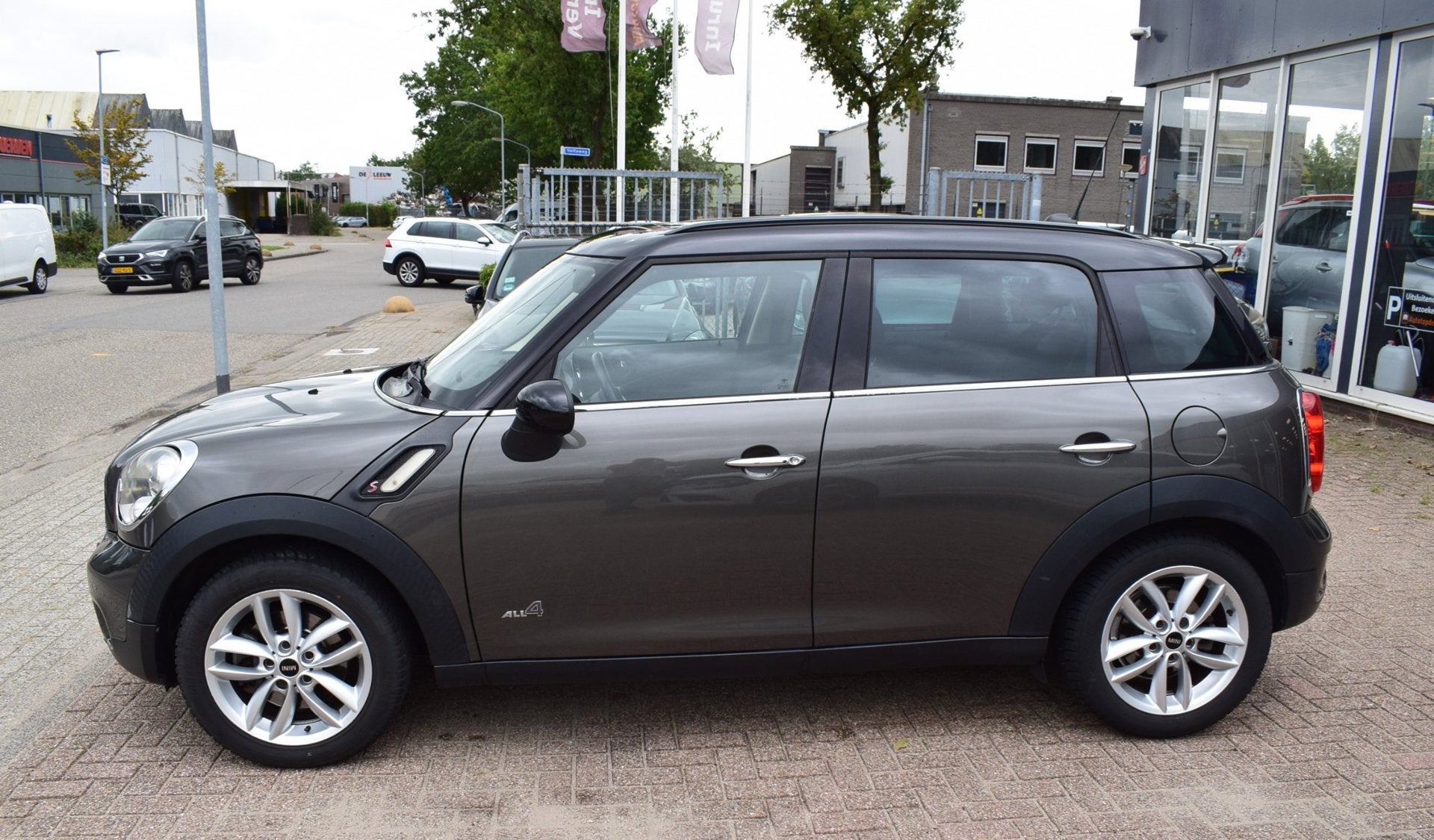 Mini Mini Countryman 1.6 Cooper S ALL4 Salt PANORAMADAK | XE, Auto's, Euro 5, 1380 kg, Gebruikt, Zwart
