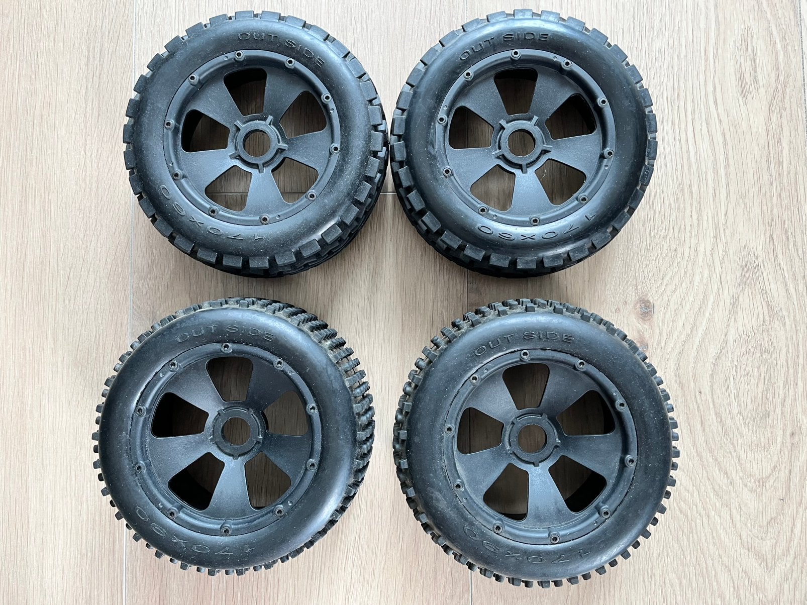 Te koop aangeboden Nieuwe HPI BAJA 5B banden met velgen set, Benzine, Auto offroad, Nieuw, Ophalen of Verzenden