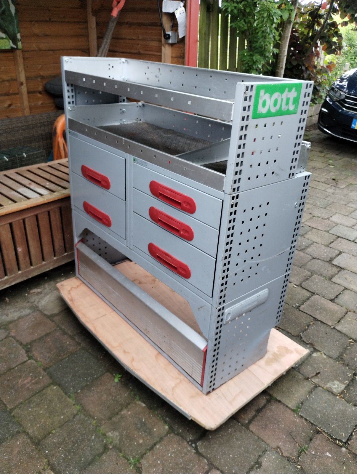 Bedrijfswagen inrichting, Ophalen