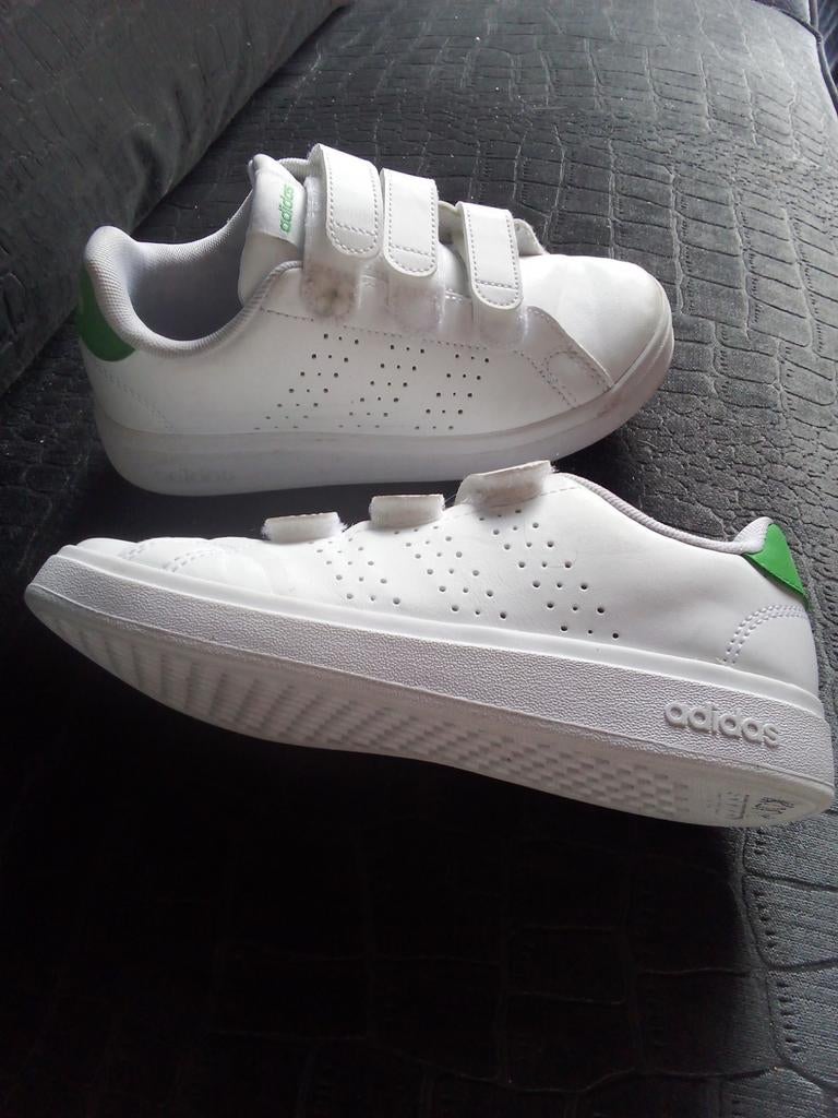 Mooie adidas schoentjes maat 32, Ophalen of Verzenden, Zo goed als nieuw, Schoenen