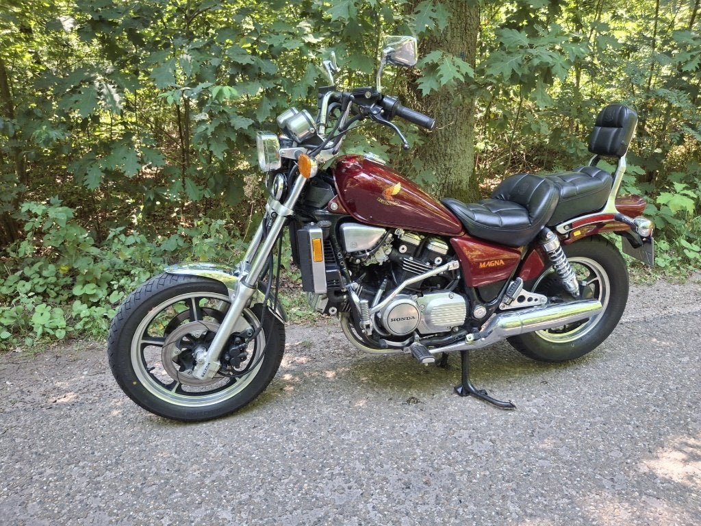 Zéér mooie en goede VF700  22.382 mijl, 700 cc, 4 cilinders, Gebruikt, Particulier