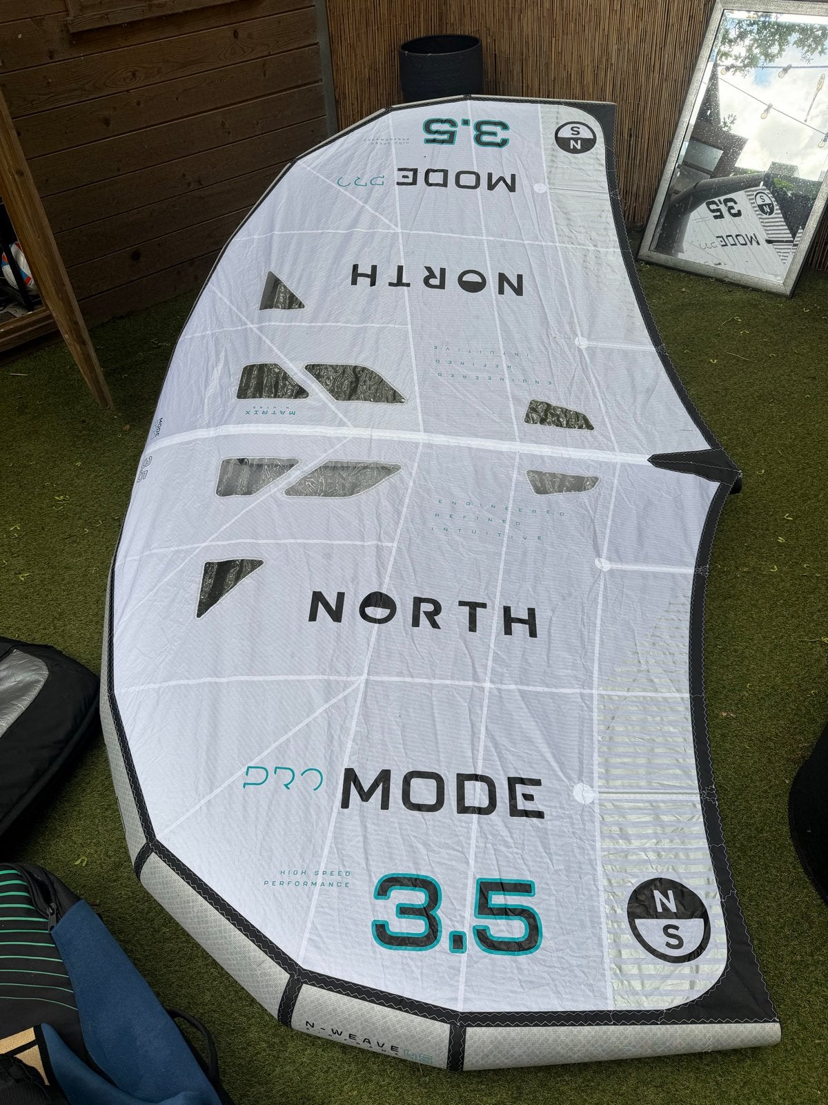 North Mode Pro 2024 – 3.5 Wing | Zo goed als nieuw, Watersport en Boten, Wingsurfen, Ophalen, Zo goed als nieuw, Wingsurf-wing