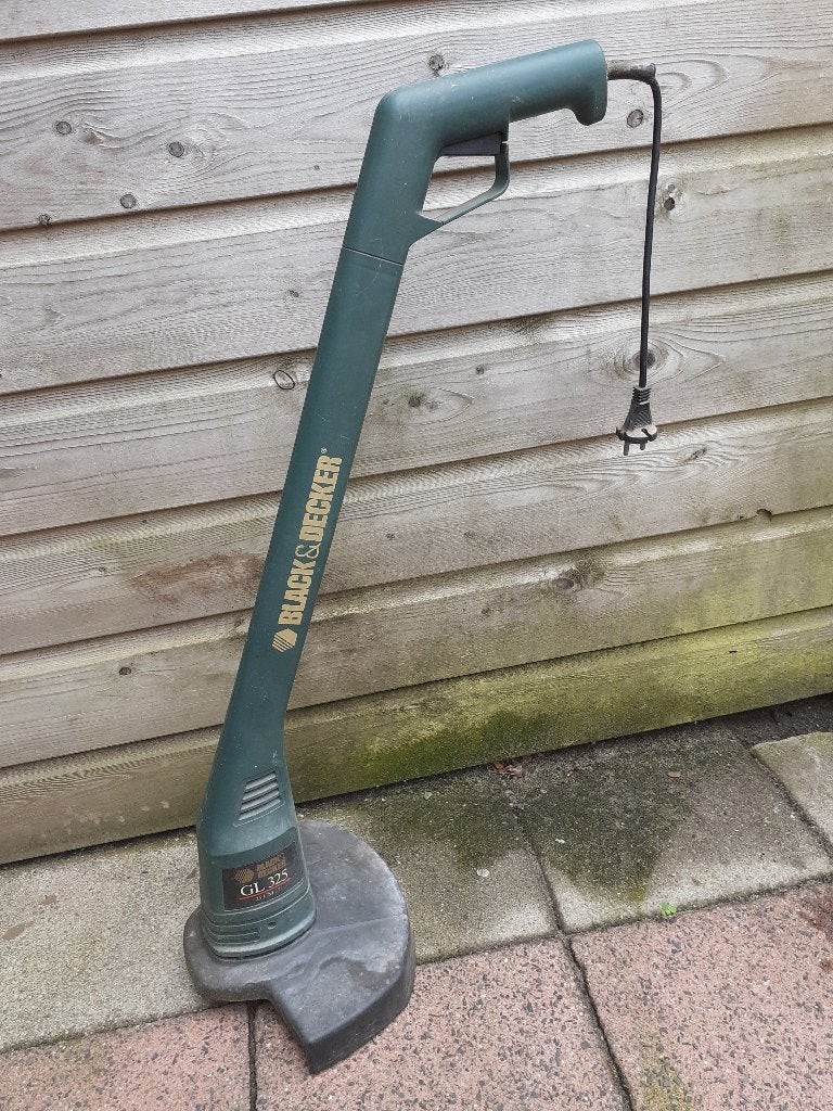 Grastrimmer, Tuin en Terras, Grastrimmers, Ophalen, Gebruikt, Black & Decker, 10 tot 30 cm