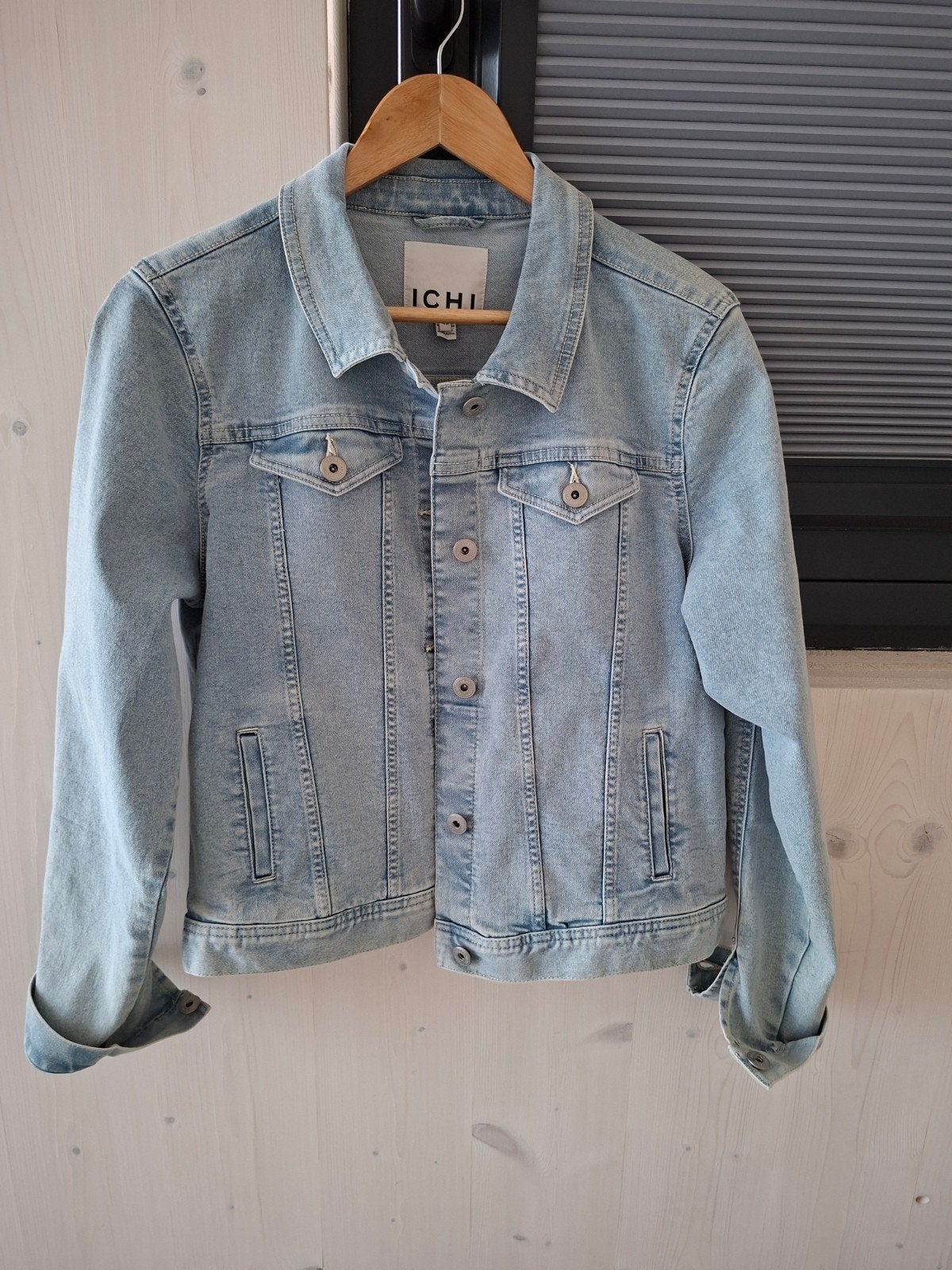 Superleuk spijkerjasje van Ichi, maat 40, Kleding | Dames, Jasjes, Kostuums en Pakken, Blauw, Zo goed als nieuw, Ichi, Ophalen