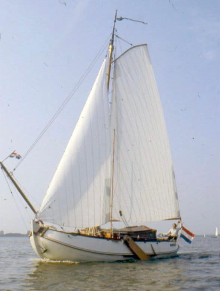 Lemster Aak J.K.Gipon afmetingen 9 x 3,25 x 0,65 meter., Watersport en Boten, Platbodems, Ophalen, Gebruikt, Staal, Diesel