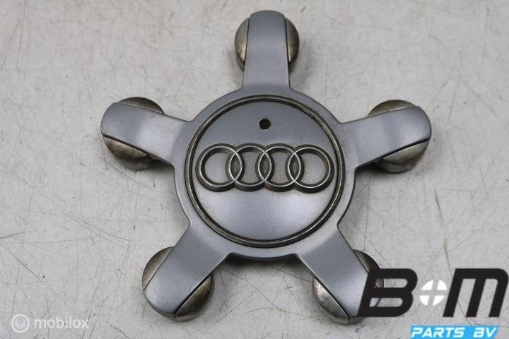 Originele naafkap Audi A3 8V 8R0601165, Gebruikt, Band(en)