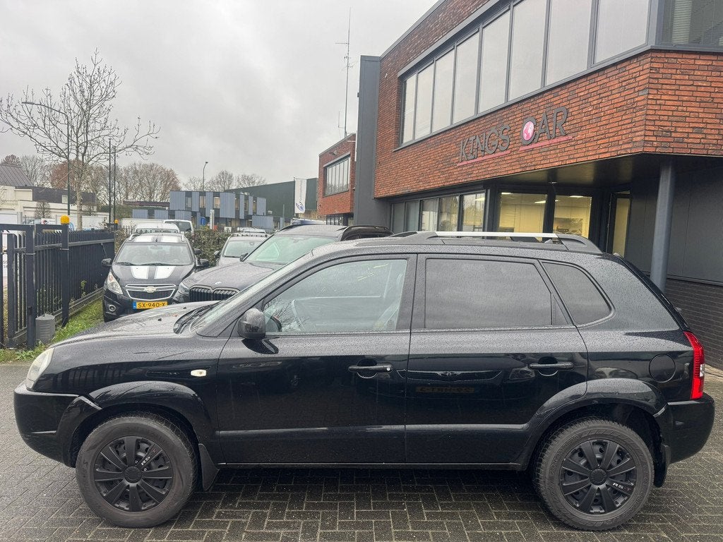 Hyundai Tucson 2.0i Style CLIMA TREKHAAK LEDER STOEVERWARMIN, Gebruikt, 4 cilinders, Zwart, Leder