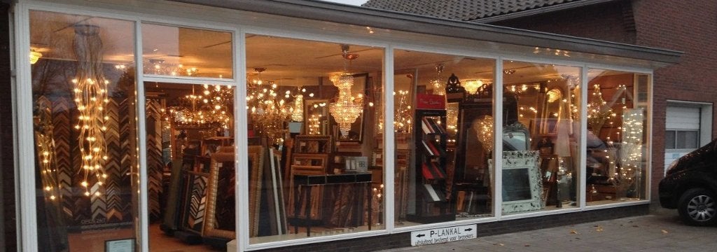 Wij gaan stoppen   Kroonluchter - winkel    01-12-2026, Verzenden