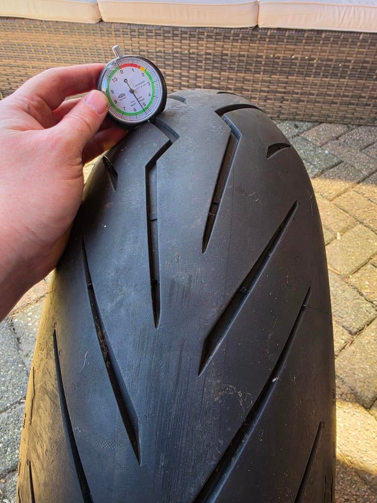 Pirelli Diablo Rosso III voorband., Ophalen, Gebruikt