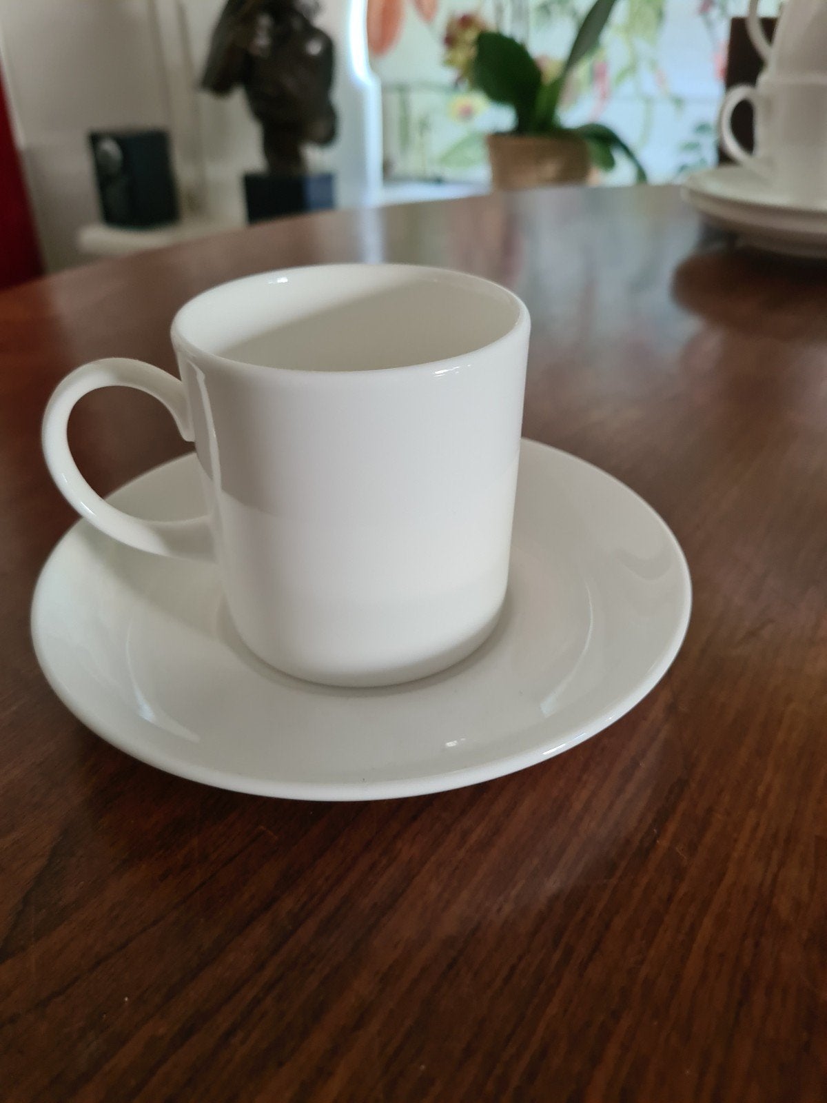 Wedgwood white bone china koffiekopje en schotel, Ophalen of Verzenden, Zo goed als nieuw, Kop(pen) en/of Schotel(s), Wedgwood
