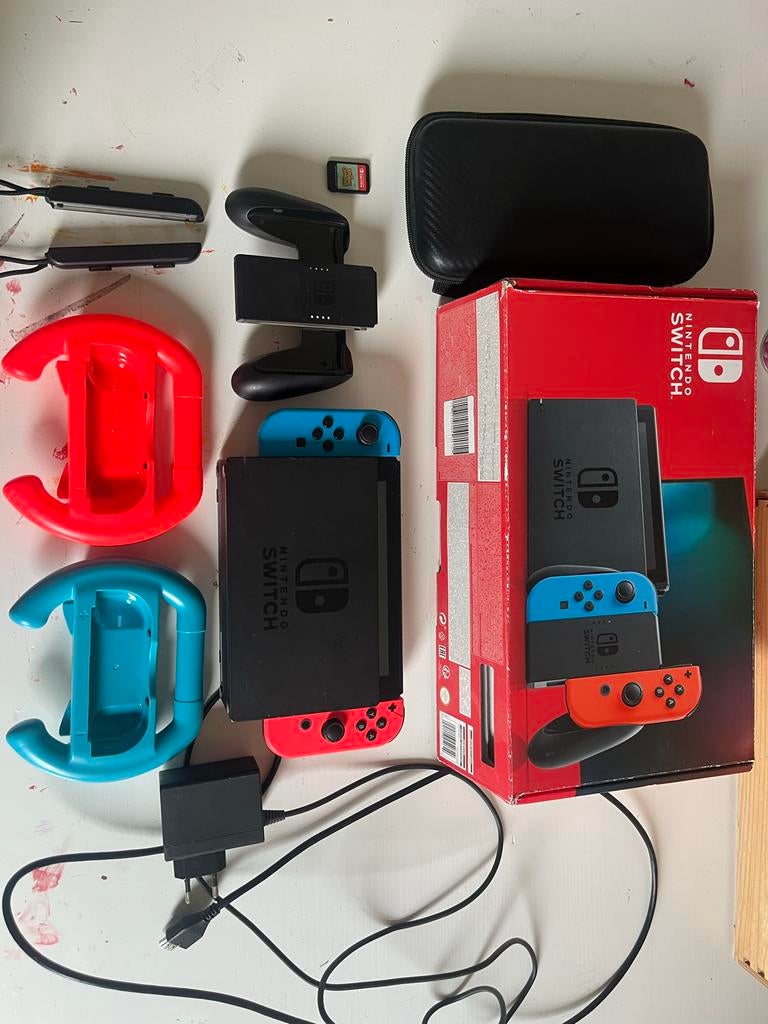 Nintendo Switch met Animal Crossing, extra's en doos, Switch 2019 Upgrade, Met 2 controllers, Ophalen of Verzenden, Gebruikt