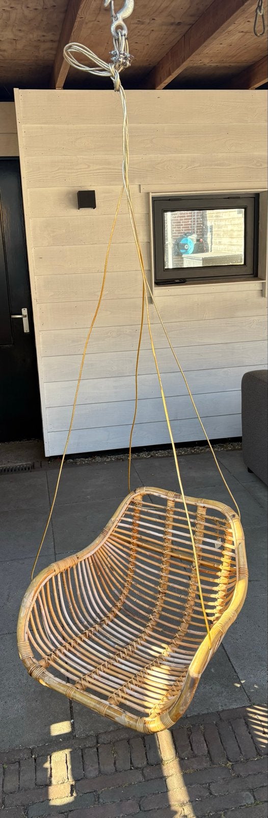 Rotan hangstoel - Comfortabel en stijlvol, Ophalen, Gebruikt, Rotan