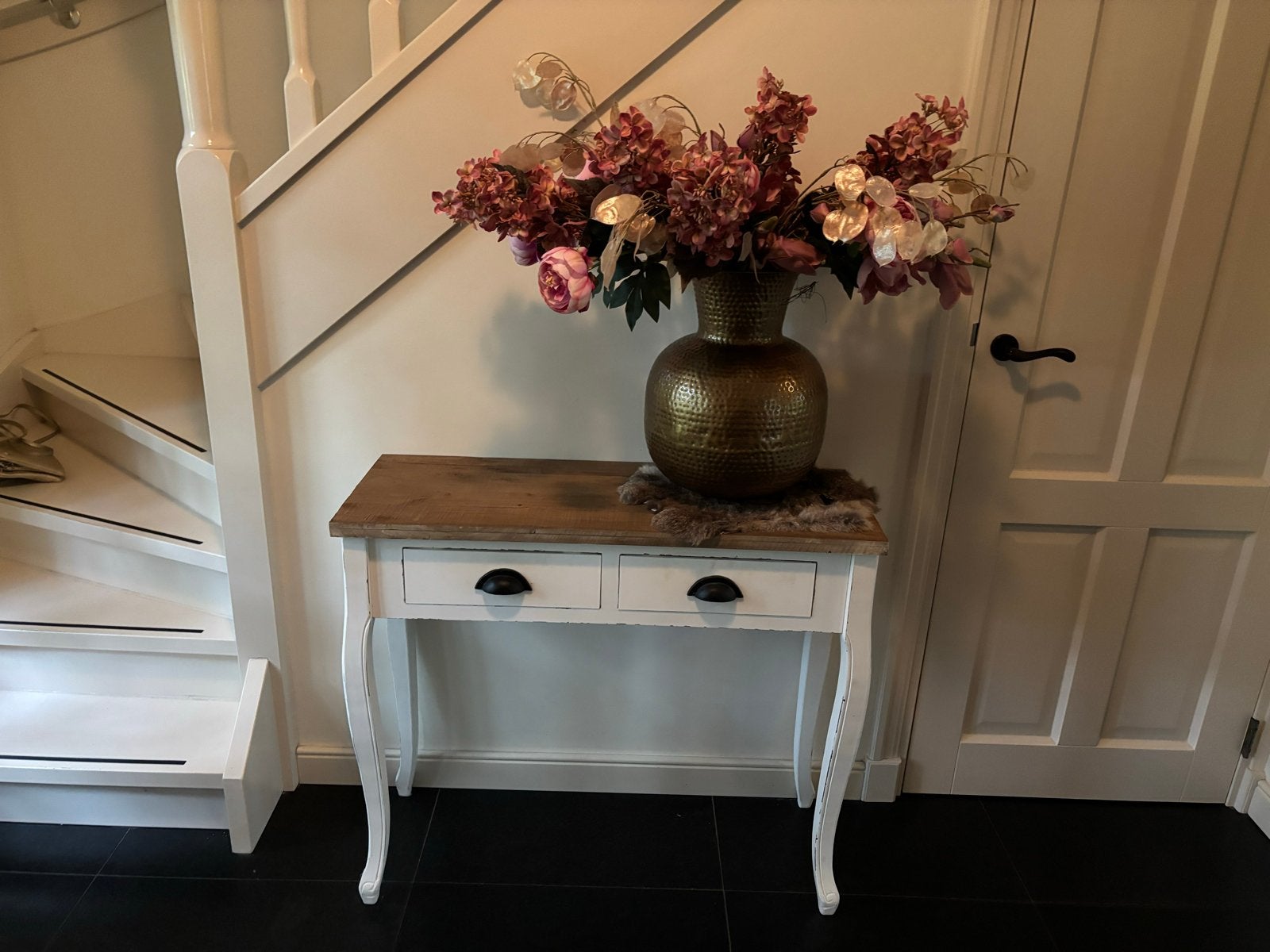 Sfeervolle sidetable, Ophalen, Barok - antiek, 100 tot 150 cm, Zo goed als nieuw