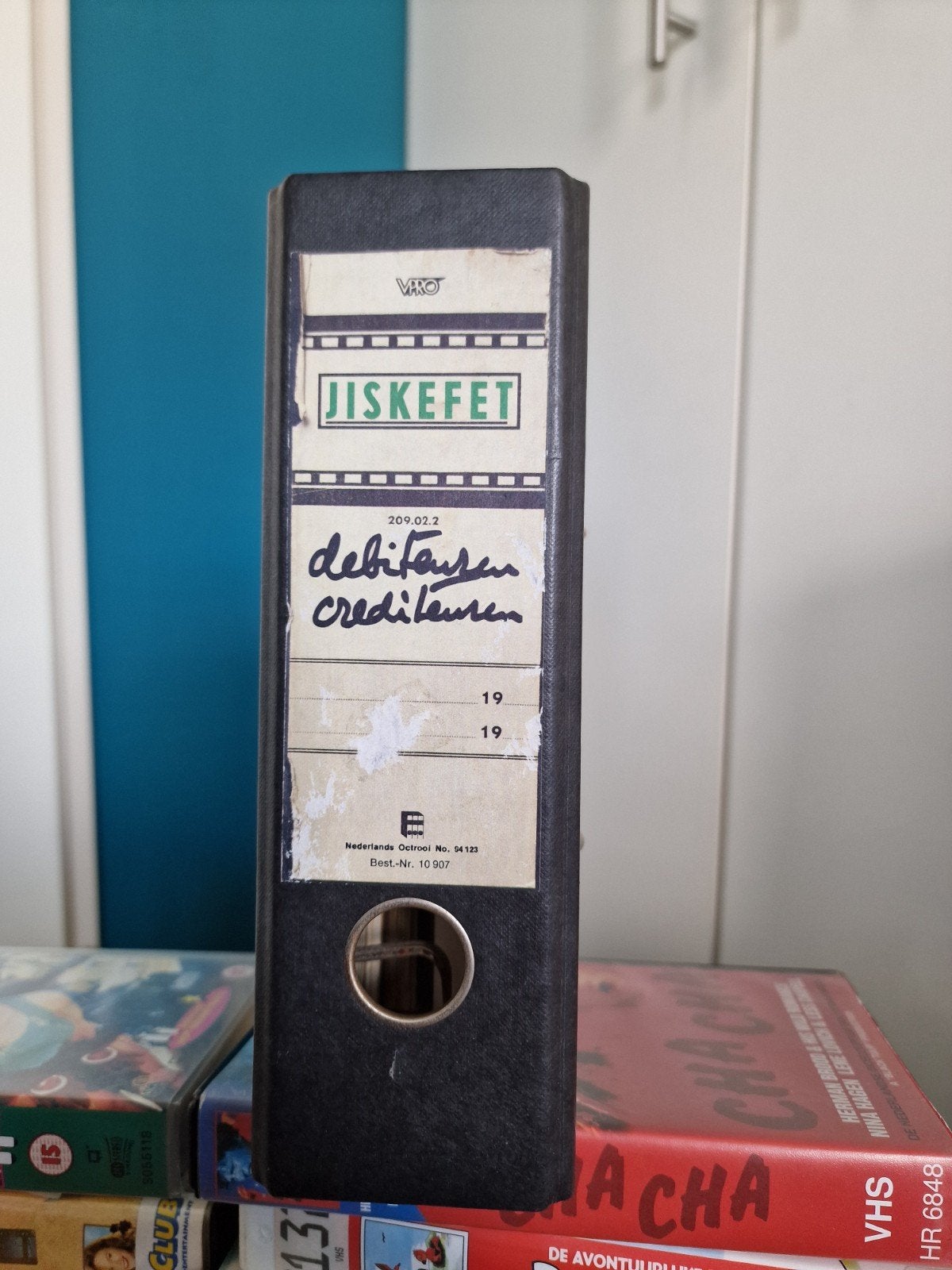 Vintage Debiteuren/Crediteuren VHS Limited Edition, Ophalen of Verzenden, Gebruikt