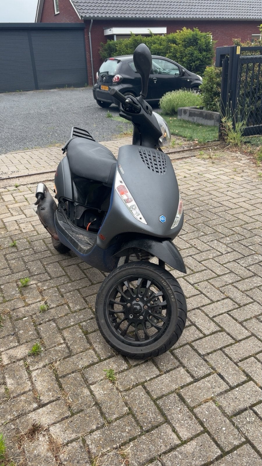 Piaggio zip 50cc 2 takt, Fietsen en Brommers, Scooters | Piaggio, Ophalen of Verzenden, Zo goed als nieuw, Benzine, Zip