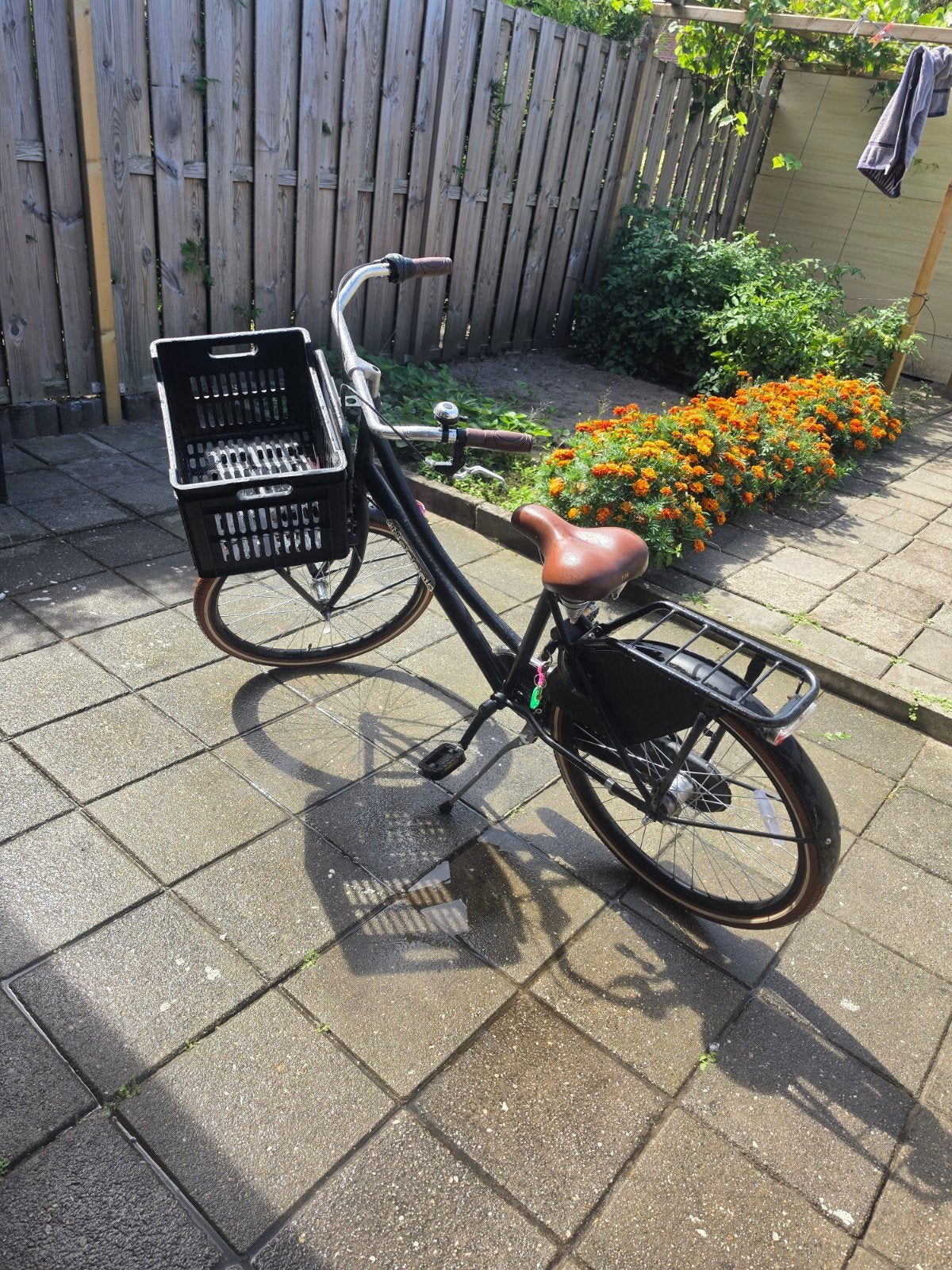 Stevige zwarte transportfiets met voordrager, Versnellingen, Trommelrem, Ophalen, Overige merken
