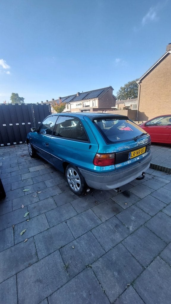 Opel Astra F 1.4 I GL Tailgate 1995, (C1.4NZ motor), Voorwielaandrijving, Stof, 4 cilinders, 1389 cc