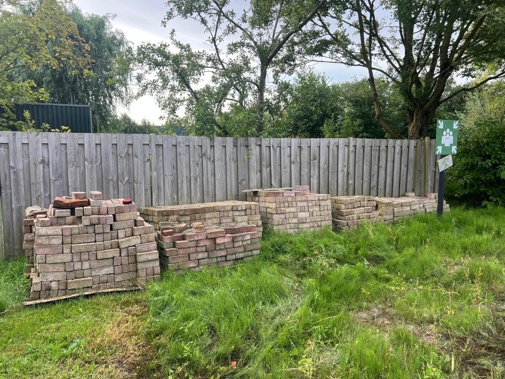 gratis af te halen. bestrating., Tuin en Terras, Tegels en Klinkers, Ophalen of Verzenden, Beton, Klinkers