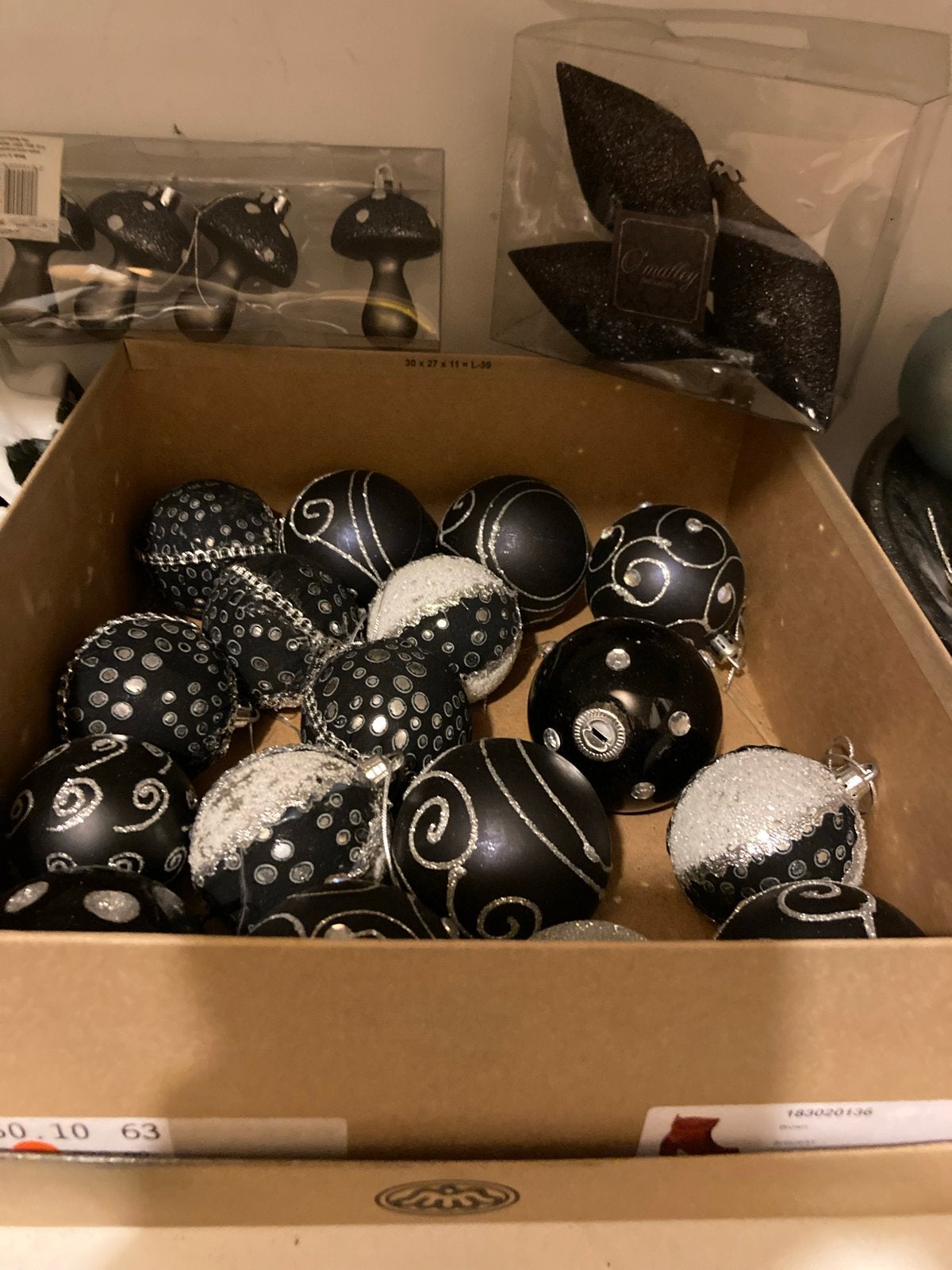 Diverse 23 LUXE  ZWARTE KERSTBALLEN, Ophalen of Verzenden