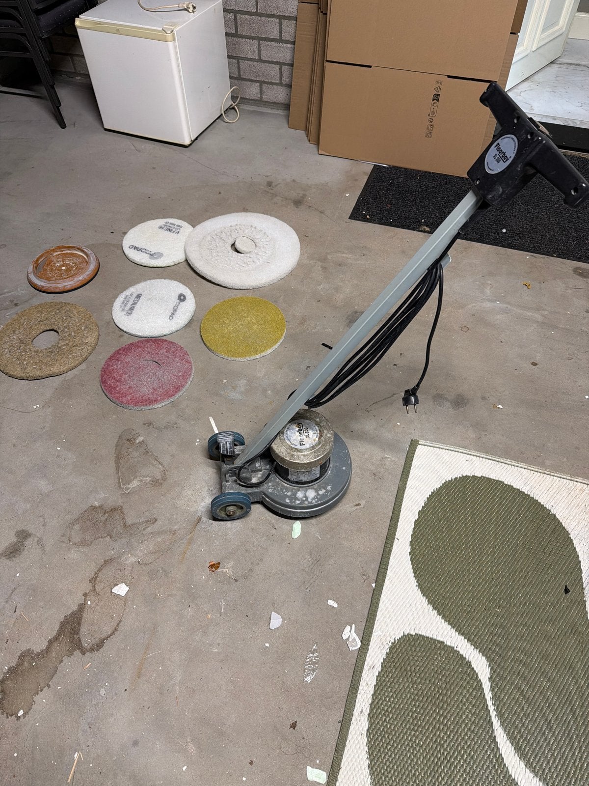 Floorboy XL300 met diverse schrobpads, Ophalen of Verzenden, Gebruikt, Schrobmachine