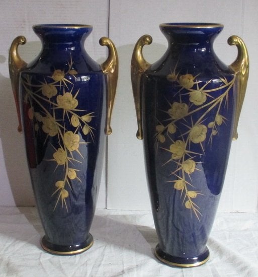 antiek koppel Limoges vazen, met goud versierd, Ophalen