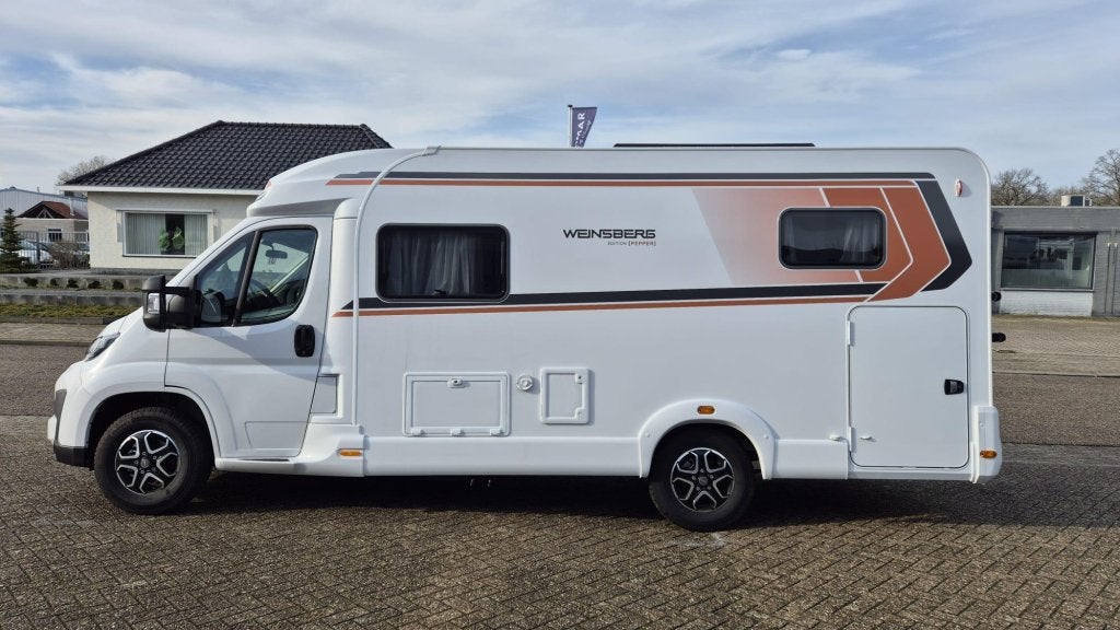 Weinsberg CaraCompact Pepper 600 MEG 8T autom.Combi6E.2025, Caravans en Kamperen, Automaat, Koelkast, Ringverwarming, Fiat
