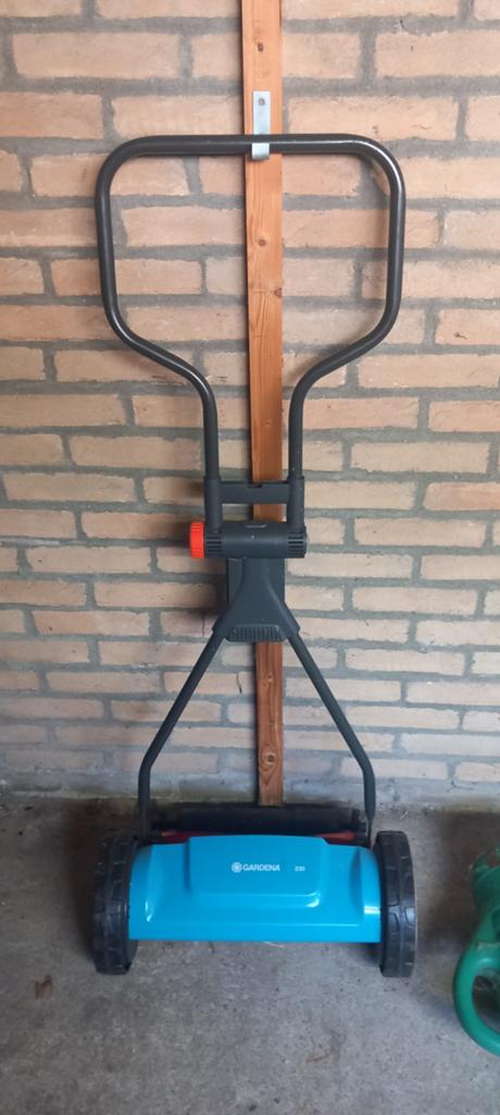 Gardena 330 Handgrasmaaier - Zo goed als nieuw, Tuin en Terras, Grasmaaiers, Ophalen, Handgrasmaaier, Zo goed als nieuw, 30 t/m 39 cm