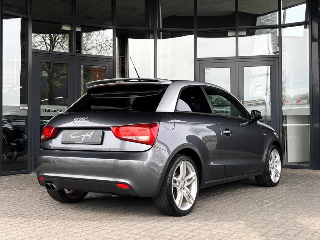 Audi A1 1.4 TFSI - 2X S-LINE - NAVI - LM, Auto's, Audi, Euro 5, 4 cilinders, 4 stoelen, 49 €/maand