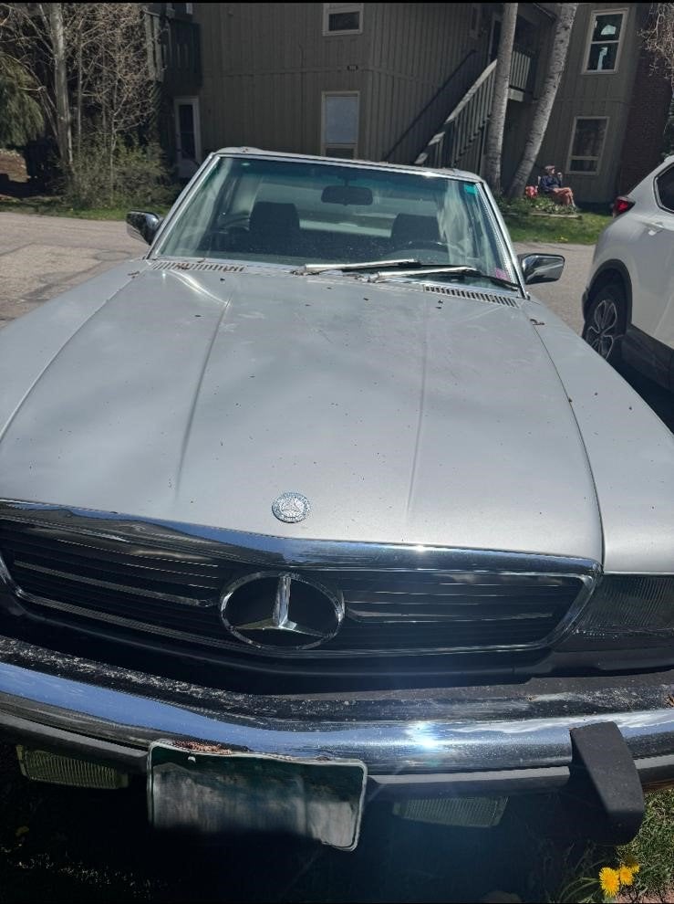Mercedes-Benz SL-Klasse 560 SL (bj 1987, automaat), Auto's, Oldtimers, Bedrijf, Lederen bekleding, Lichtmetalen velgen, Metallic lak