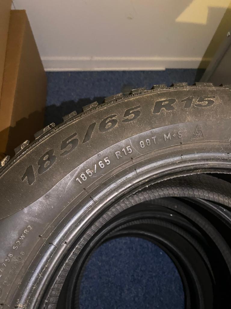 4x Vredestein Winterbanden 185/65 R15 zonder velg, Auto-onderdelen, Banden en Velgen, Ophalen, Gebruikt, 15 inch, Band(en)