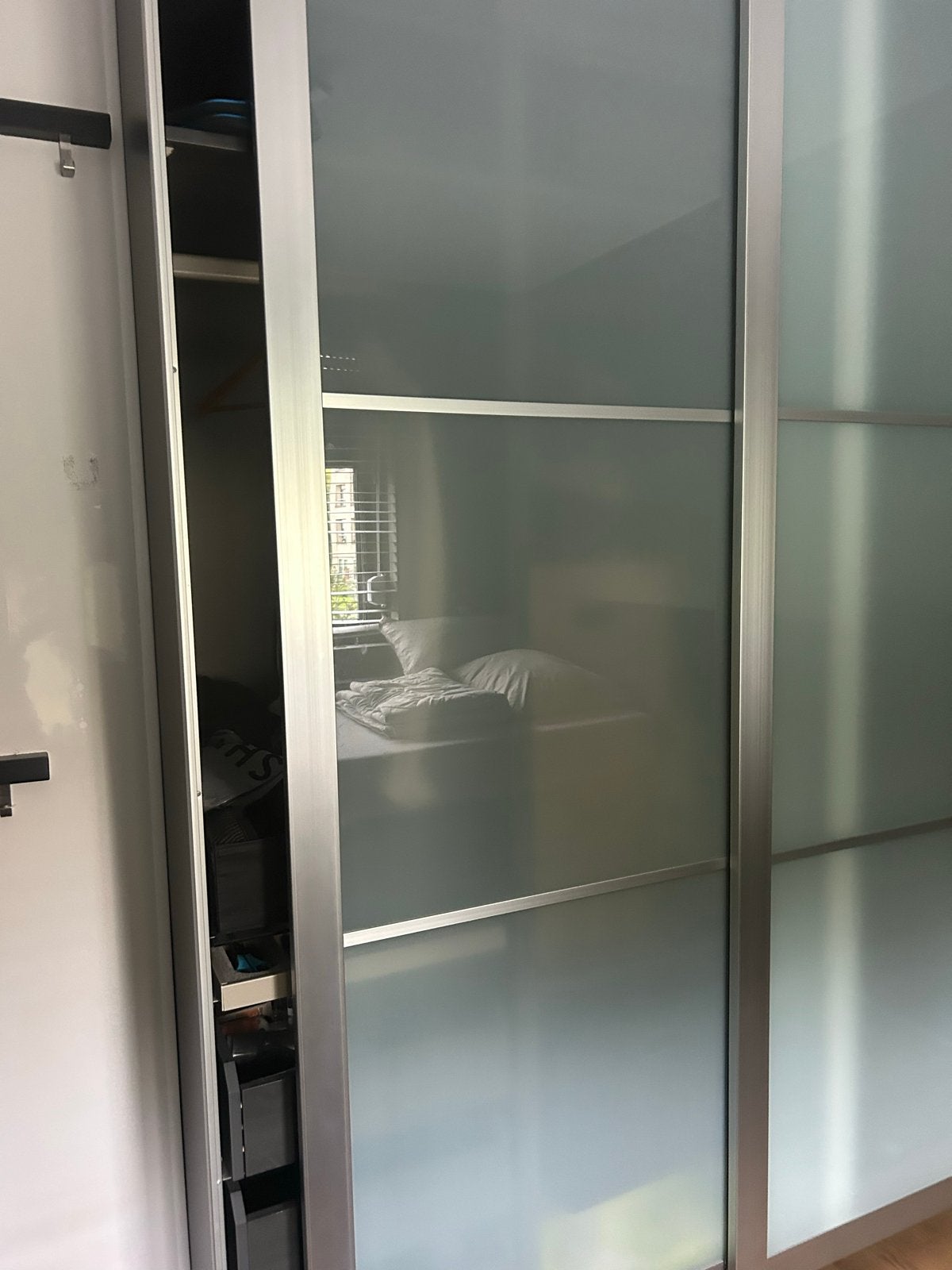 Schuifdeuren met railsysteem - Melkglas en aluminium, Huis en Inrichting, Ophalen, 200 cm of meer, 150 tot 200 cm, 50 tot 75 cm
