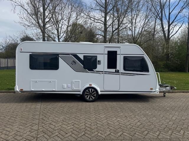Knaus Südwind 540 UE Black Selection 2026 Airco Mover, 2 aparte bedden, Rondzit, 7 tot 8 meter, Bedrijf