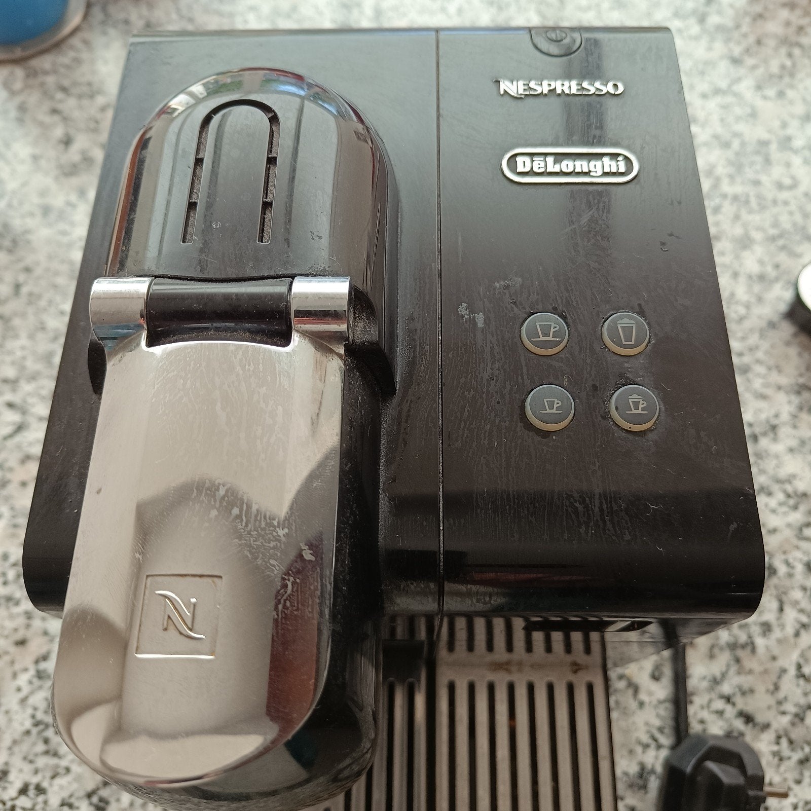 Nespresso De'Longhi EN520.B - zonder melkopschuimer, Afneembaar waterreservoir, Gebruikt, Espresso apparaat, Ophalen of Verzenden