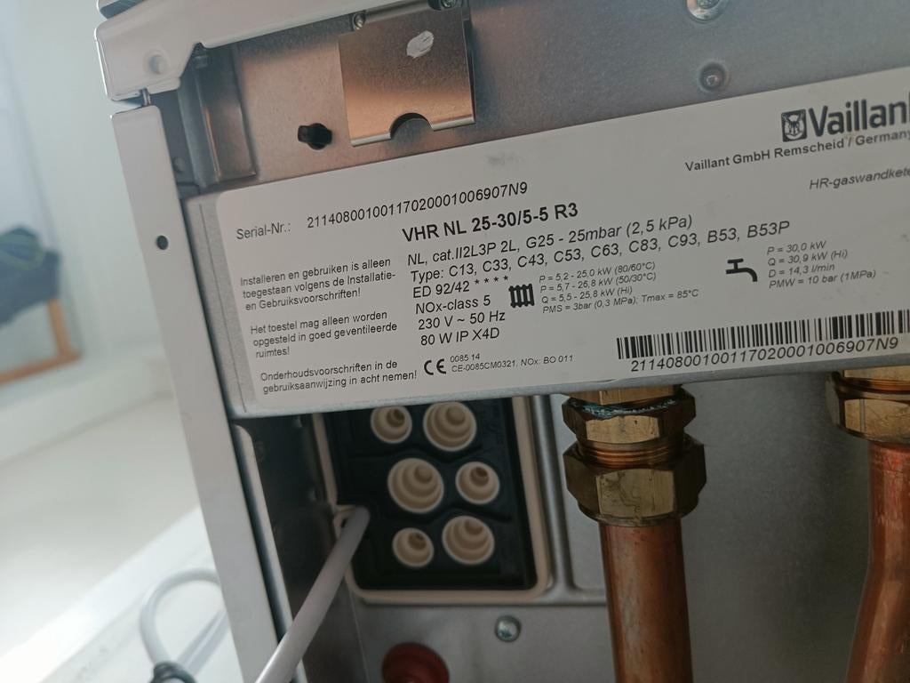 Vaillant ecoTEC plus VHR NL 25-30/5-5 HR Combiketel, Ophalen, 30 tot 80 cm, Gebruikt, Cv-ketel of Combi-ketel