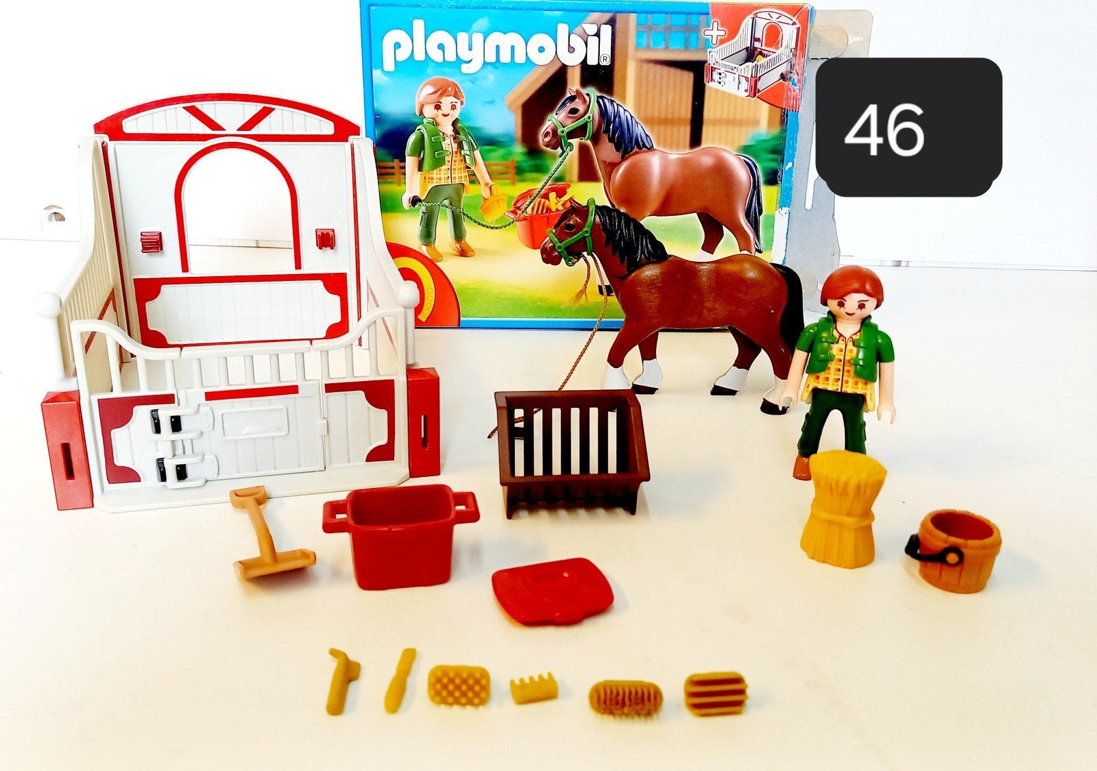 Playmobil Paardenbox 5108 Compleet in Doos, Complete set, Ophalen of Verzenden, Zo goed als nieuw, Figuren